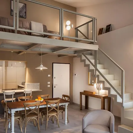 Penthouse In Siena's Heart With Elevator & Parking Siena